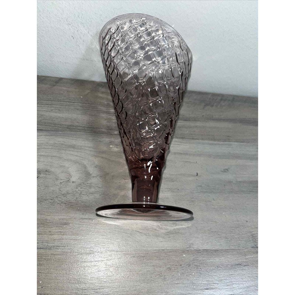 Ice Cream Dessert Dish Vintage Waffle Cone Pattern Pink Glass 6.5 Inch‎ - Picture 5 of 6